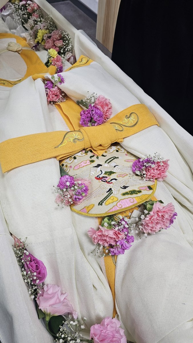 다함상조 생화 장식